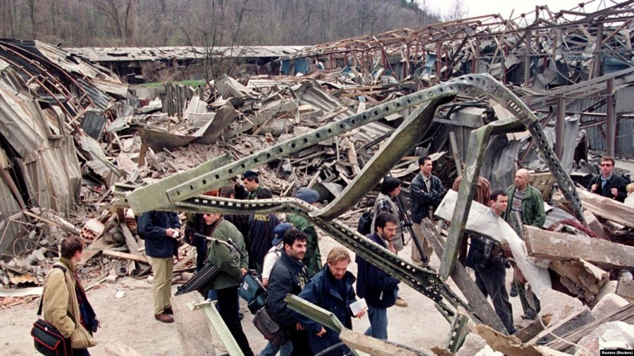 Përvjetori i bombardimeve të NATO s në Serbi shoqërohet me dezinformata e mesazhe të kriminelëve të luftës