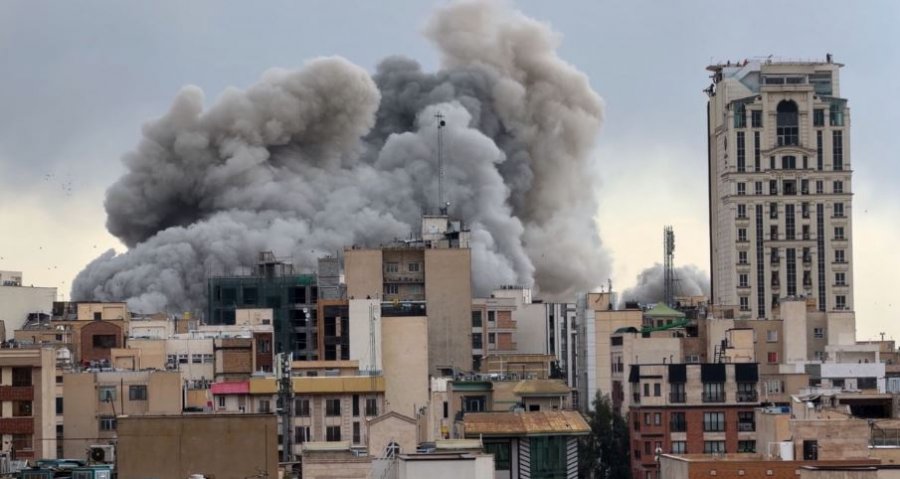 Suedia pezullon vizat për diplomatët iranianë