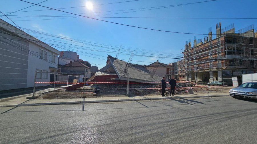 Rrezikohet jeta e qytetarëve  Inspektorati i Mitrovicës ndalon punimet e një kompanie