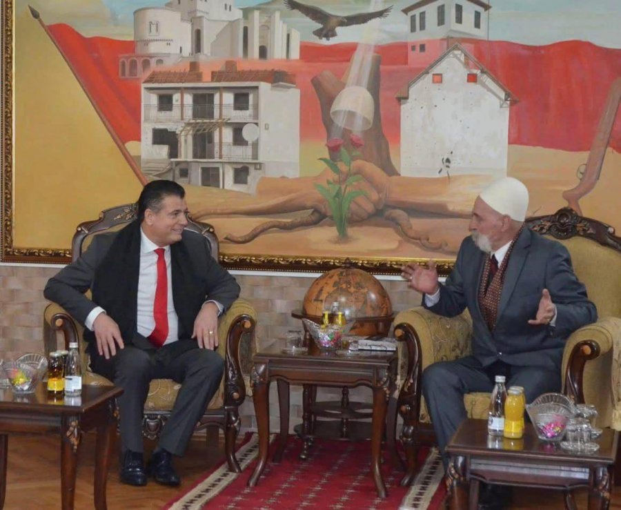 Bahtiri letër të hapur Familjes Jashari  Vendi në rrezik e pasiguri politike  na duhet një  Jashar  në krye të shtetit