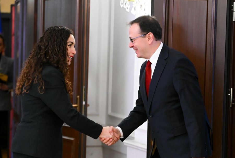 Osmani takon Angilin  e falënderon Erdoganin për forcimin e kapaciteteve të FSK së