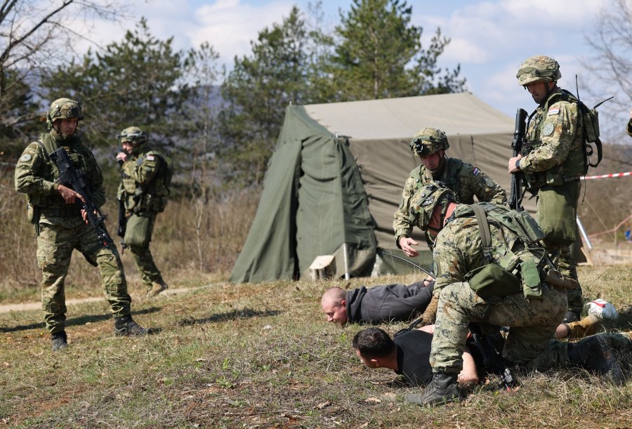 Batalioni kroat  Tigrat   i gatshëm për mision në Kosovë
