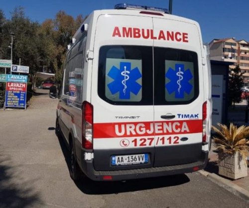 Plagosje me thikë në Vlorë, qëllohet dy herë 33-vjeçari në afërsi të spitalit