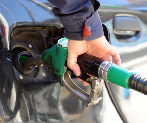 Rriten çmimet e naftës dhe të benzinës në Shqipëri