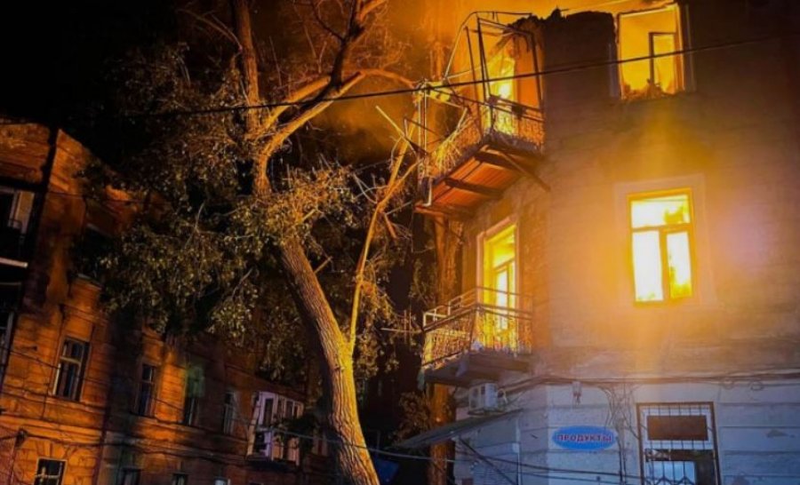 Rusia nis një valë të re sulmesh ndaj Ukrainës, dronët vrasin katër persona dhe dëmtojnë infrastrukturën kyçe