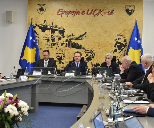 Qeveria miraton pagën e 13-të për sektorin publik