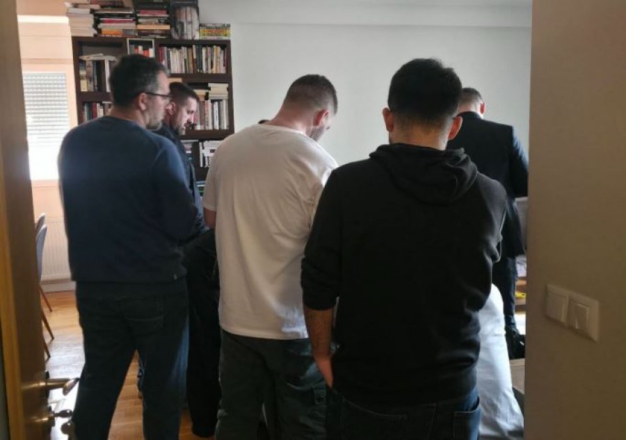 Bastiset banesa e Shkëlzen Gashit  dyshohet për  nxitje të përçarjes dhe mosdurimit 