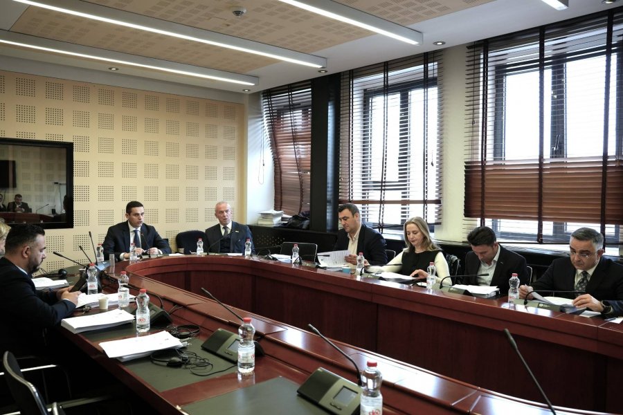 Formohet grupin punues për shqyrtimin e aplikacioneve të kandidatëve për anëtarë të KGJK së