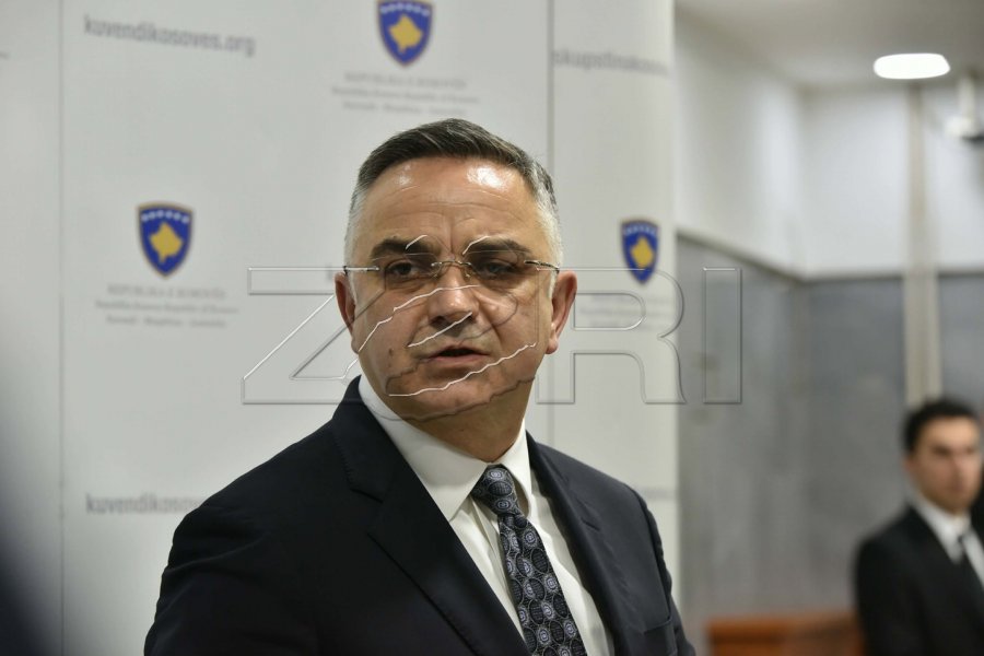 AAK ja kërkon tryezë diskutimi për presidentin  refuzon formatin  një me një 