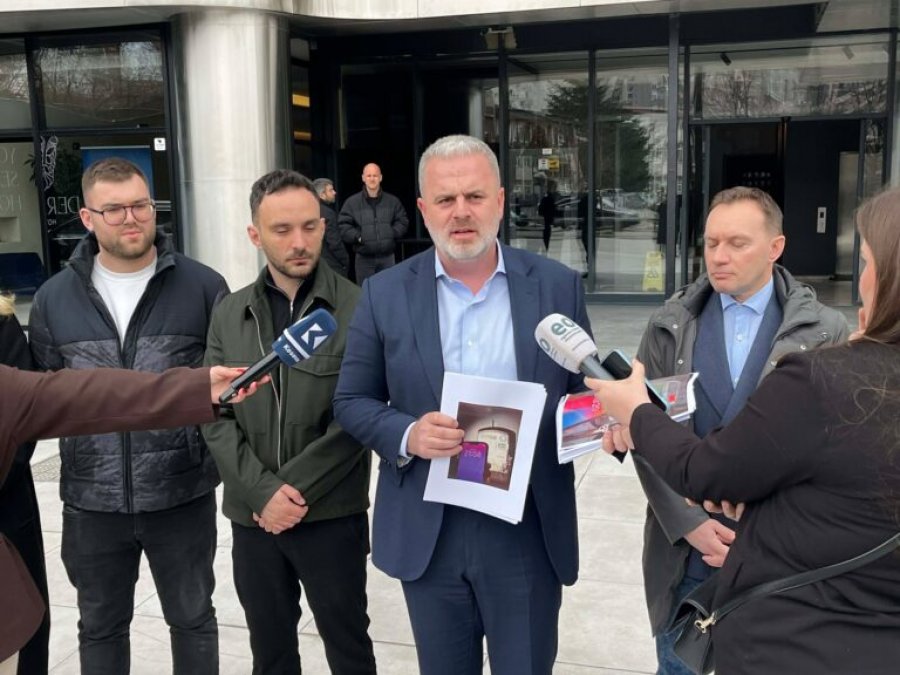 Azemi dorëzon dëshmi në ZRRE për njehsorët elektrikë: Kërkojmë që ...