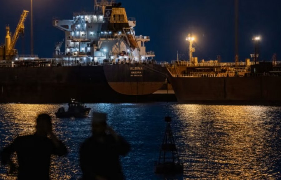 Trumpi, i gatshëm t’i japë fund luftës pa rihapur ngushticën e Hormuzit