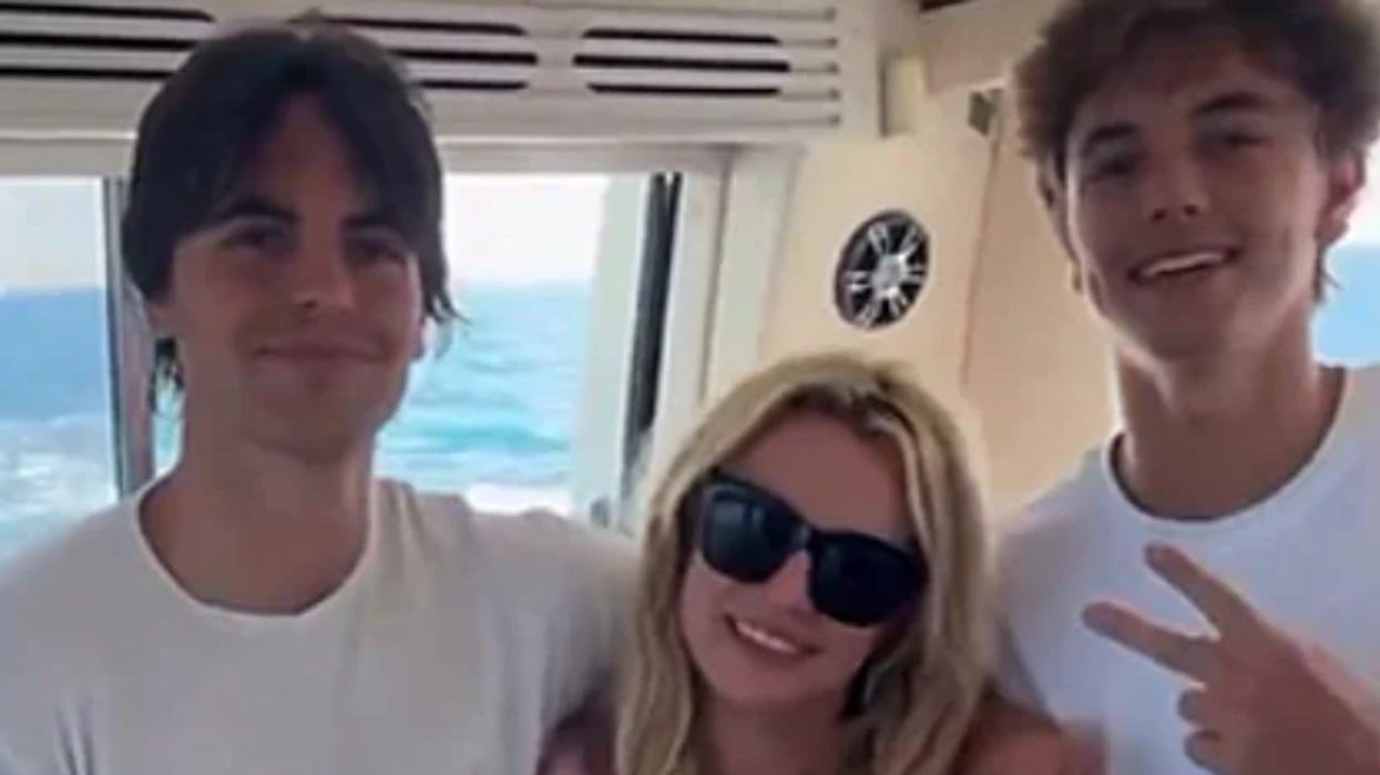 Britney Spears kalon kohë me djemtë pas arrestimit, s’kanë pasur marrëdhënie të mira prej vitesh