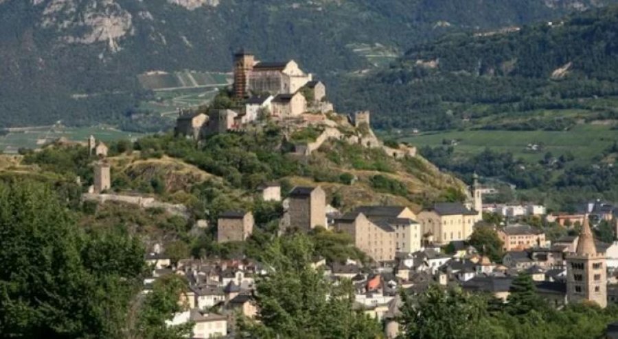 Disa mësues me tuberkuloz në Valais të Zvicrës  ekzaminohen edhe 80 fëmijë