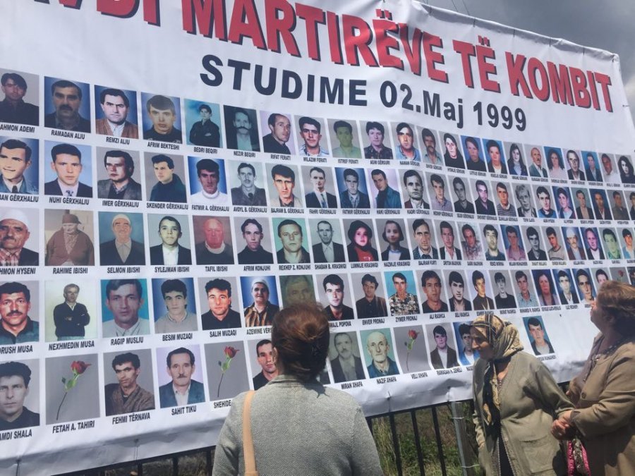 daut-haradinaj-kujton-masakren-e-studimes-116-shqiptare-civile-te-pafajshem-u-masakruan-mizorisht