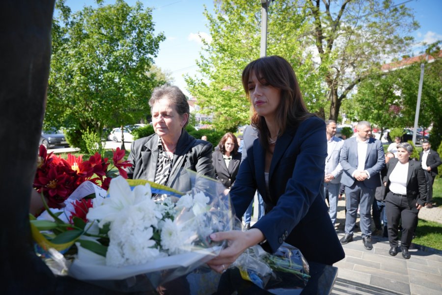 Haxhiu: Lufta e drejtë e UÇK-së dhe mbështetja e partnerëve ndërkombëtarë, kanë bërë që Kosova të jetë e pavarur