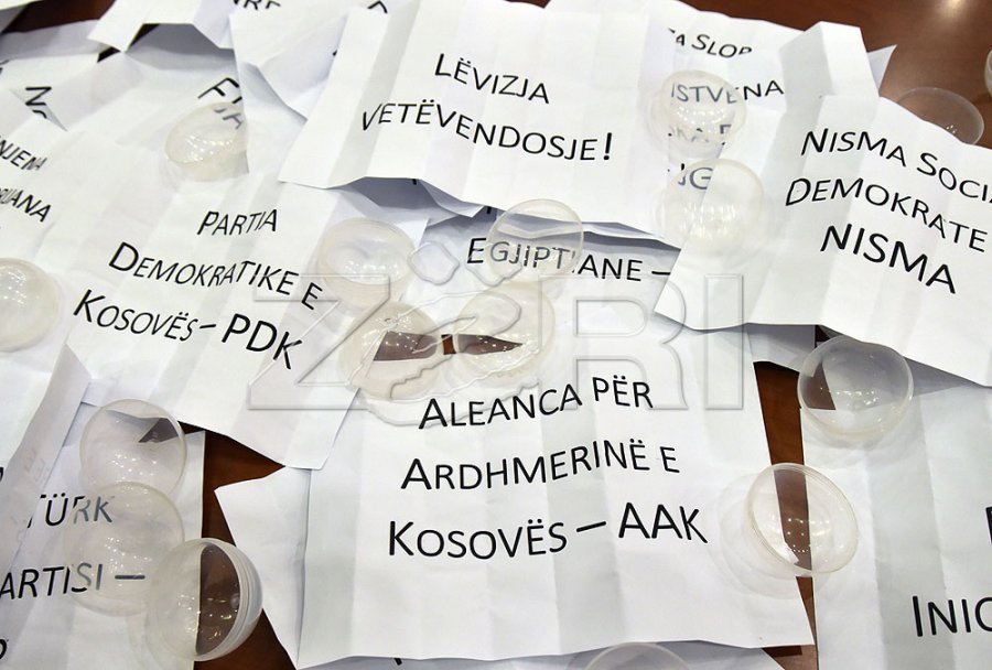 Koalicionet pezull, LVV-së i duket herët, PDK-ja s’e ka diskutuar, LDK-ja e AAK-ja të heshtur
