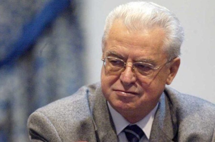 Ndahet nga jeta ish kryetari i Kuvendit të Shqipërisë  Servet Pëllumbi