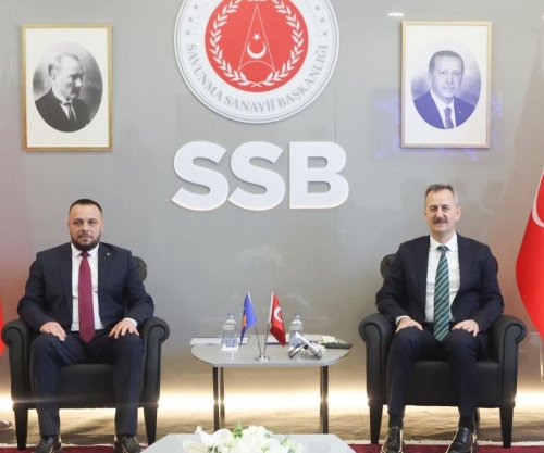 Maqedonci takon zyrtarin turk për industrinë e mbrojtjes, diskutohet fabrika e municionit në Kosovë