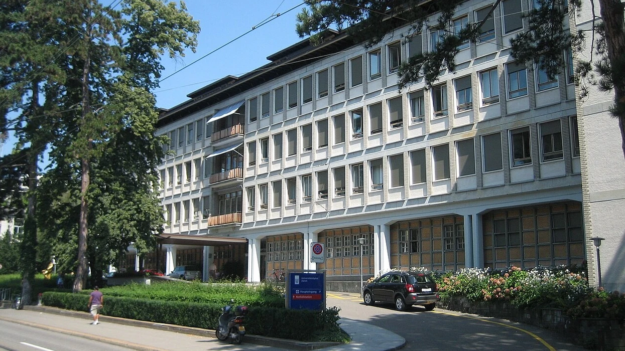 Skandal i madh në Spitalin Universitar të Cyrihut, nën udhëheqjen e një kirurgu italian vdiqën mbi 70 pacientë