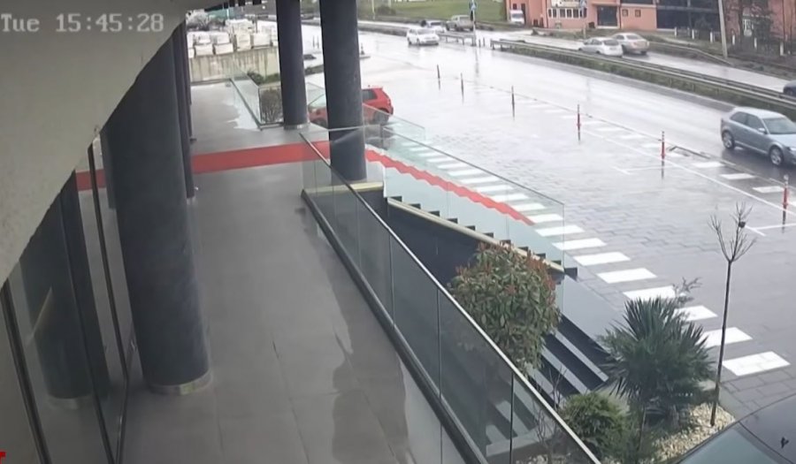 Del para Apelit në Pejë polici i akuzuar për aksidentin  ku vdiq 26 vjeçarja