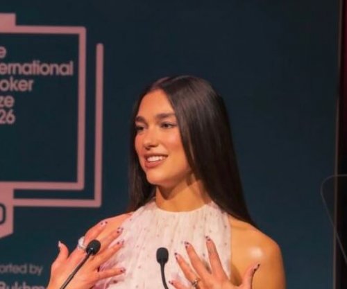Dua Lipa flet për fuqinë e letërsisë në 10-vjetorin e International Booker Prize
