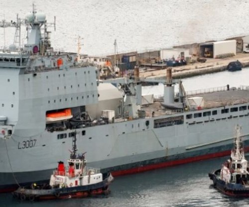 Britania dërgon anije luftarake në Lindjen e Mesme