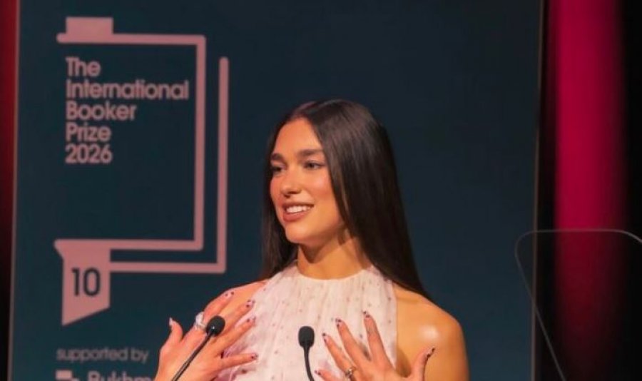 Dua Lipa flet për fuqinë e letërsisë në 10 vjetorin e International Booker Prize