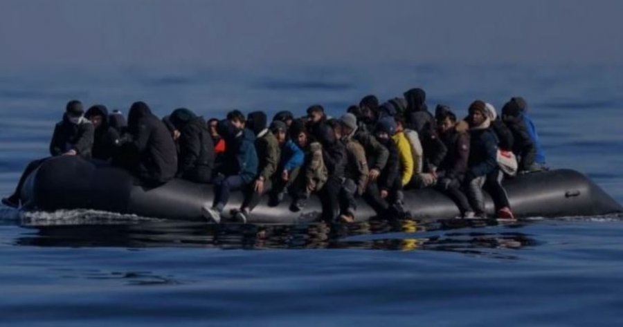 Më shumë se 200 000 emigrantë kaluan Kanalin Anglez me varka të vogla që nga 2018