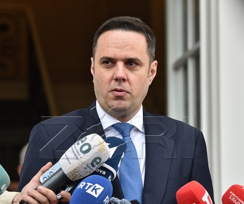 Kërkuan dorëheqjen e tij, Abdixhiku u përgjigjet kryetarëve të Pejës dhe Lipjanit