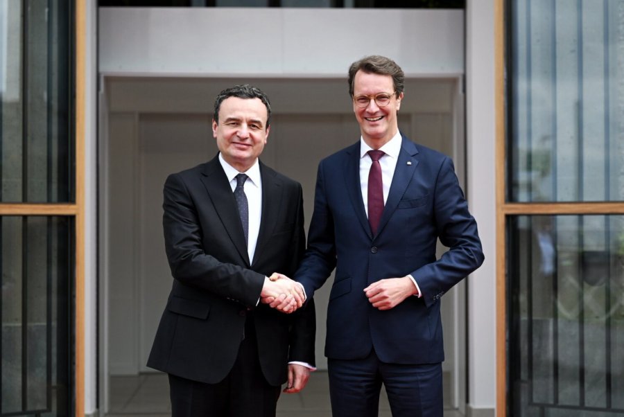Kurti takohet me kryeministrin e landit Nordrhein Westfalen  Wust