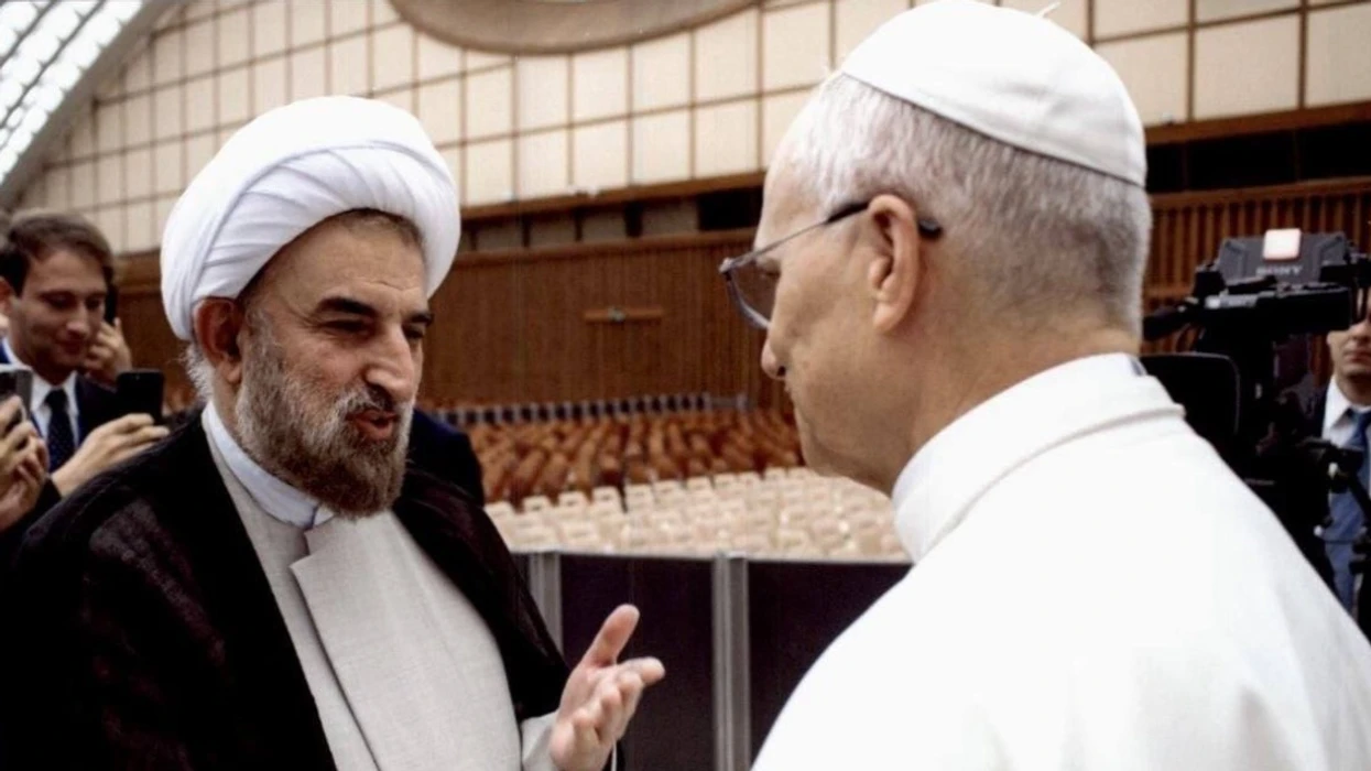 papa-leo-xiv-dekoron-ambasadorin-iranian-ne-vatikan-me-nje-nga-nderimet-me-te-larta-papnore