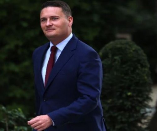 Britani e Madhe, ministri i Shëndetësisë jep dorëheqjen