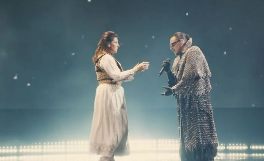 Shqipëria elektrizon skenën e Eurovisionit me  Nan   video 