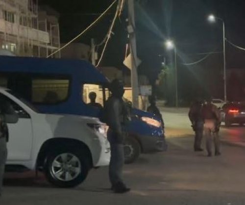 Behrami: Për plagosje në Prishtinë policia me veturë trafiku, për një rrahje Njësia Speciale e rrethon Skënderajn
