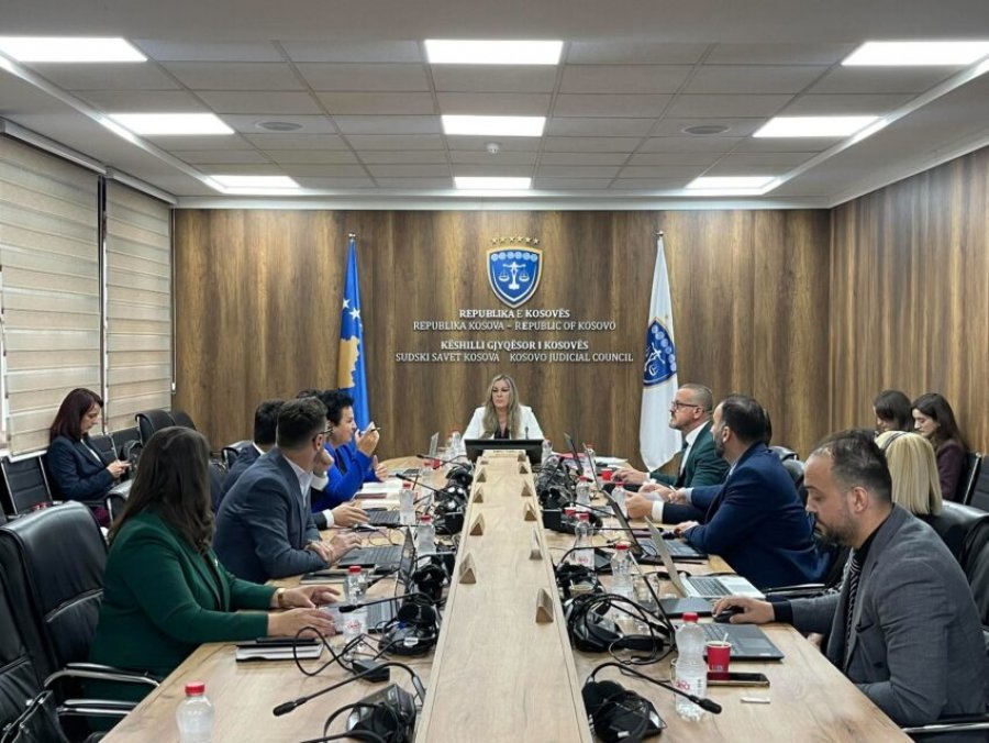 Propozimi për hapjen e konkursit për zëvendëskryetar shkakton debat në KGJK