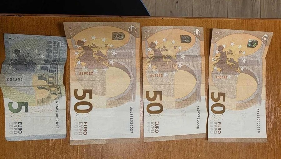 Prizren Një qytetar gjen para në rrugë dhe i dorëzon në Polici
