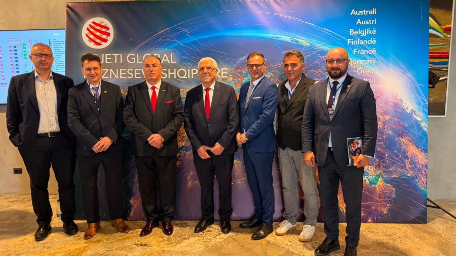 Lazim Destani  Konferenca Ekonomike B2B në Prishtinë  urë lidhëse për bizneset shqiptare