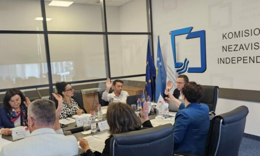 Rexha  Vendimi i KPM së  skandaloz dhe dëshmi e kapjes së institucionit nga LVV ja