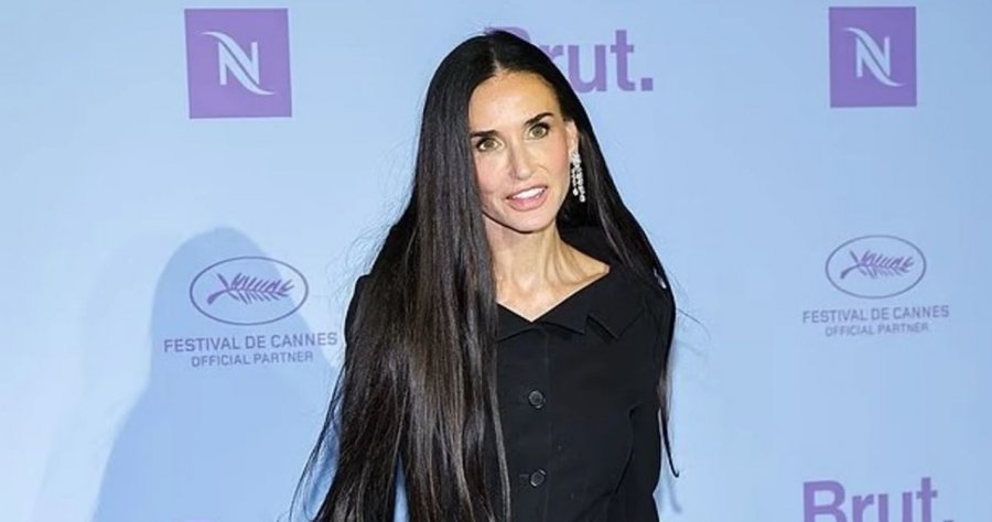 demi-moore-zgjedh-elegancen-klasike-per-daljen-e-saj-te-trete-ne-kane