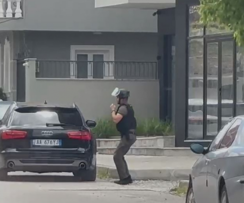 Dyshime për eksploziv në një veturë në Korçë, policia e Shqipërisë konfirmon se ishte GPS