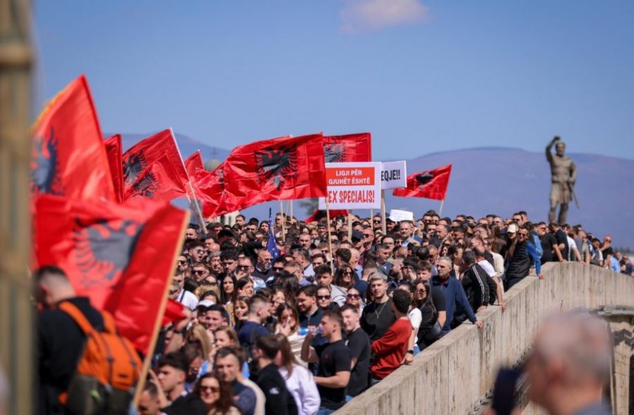 Protestat e studentëve në Shkup, Rexhepi: Po mbrojmë të drejtën që është e garantuar me ligj