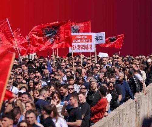 OVL UÇK-ja mbështet protestën e studentëve shqiptarë në Shkup: Bashkohuni me ta