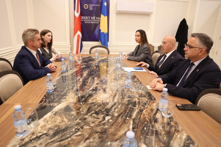 Haradinaj në takim me Hargreaves  temë anëtarësimi i Kosovës në NATO