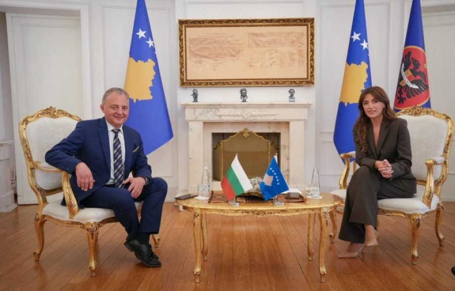 Haxhiu pret ambasadorin e Bullgarisë, flasin për dialog politik e fqinjësi