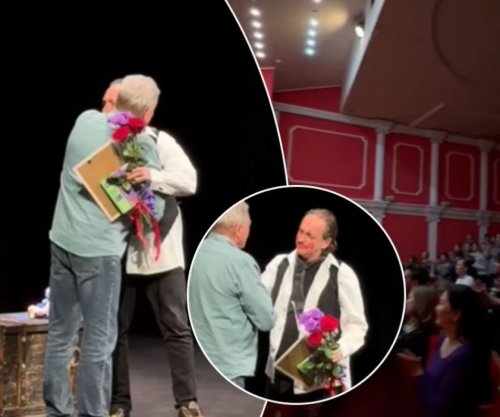 Çmim për Kosovën në një shtet që nuk e njeh: Shfaqja “Arka” triumfon në festivalin Mono Festi në Kazakistan [Video]