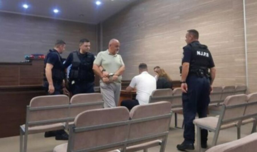 mbrojtja-kerkon-lirimin-e-ekrem-bajroviqit-nga-akuza-per-krime-lufte-ne-istog-i-akuzuari-thote-qe-s-kreu-veper-penale