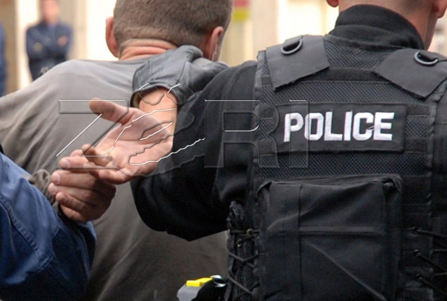 prangoset-nje-person-ne-peje-dyshohet-per-materiale-qe-lidhen-me-keqperdorim-seksual-te-femijeve