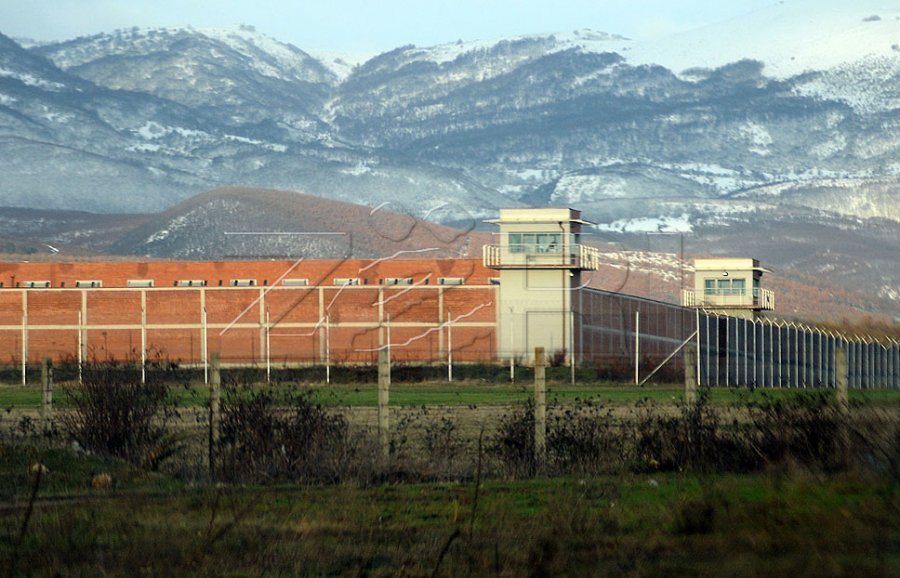 Homazhe në Burgun e Dubravës për viktimat dhe të mbijetuarit e masakrës së vitit 1999