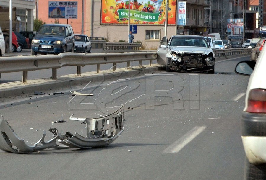 61 aksidente gjatë 24 orëve të fundit, dy me fatalitet