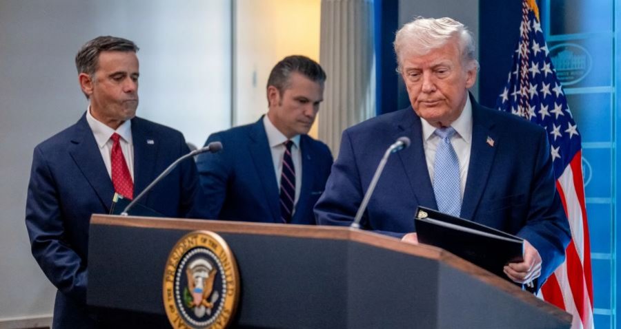 trumpi-mbledh-ekipin-e-sigurise-shba-ja-shqyrton-sulme-te-reja-ndaj-iranit